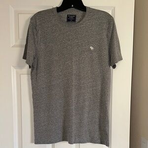 Abercrombie & Fitch Gray T-Shirt